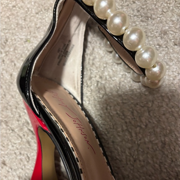 Betsey Johnson Vivviann Gingham Watermelon Pearl Ankle Strap Pumps Heels Size 8 - Picture 5 of 10